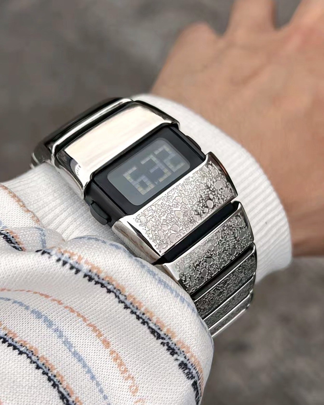 𝖠𝖫𝖨𝖷 𝖬𝖮𝖣𝖤𝖱𝖭 𝖢𝖧𝖱𝖮𝖭𝖮 𝖷𝟣